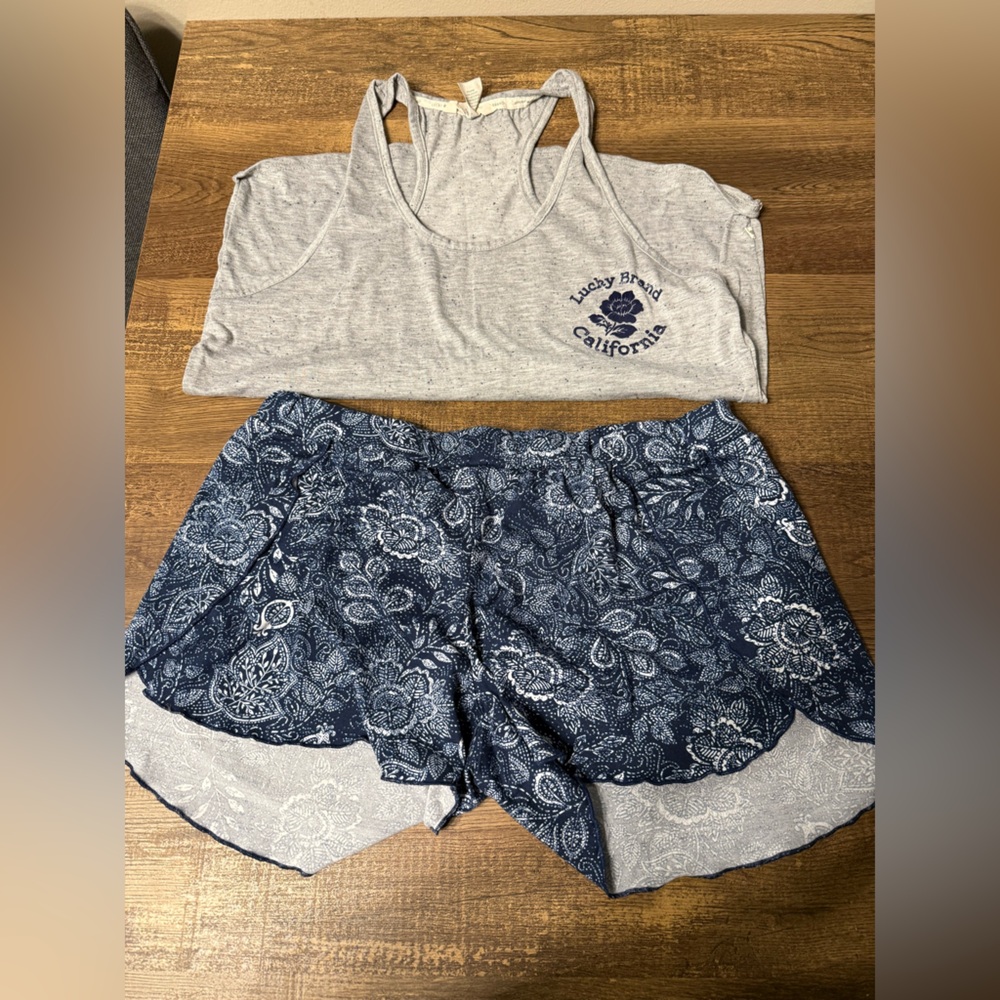 Lucky Brand Navy Paisley sort sleep set - Shorts and gray tank